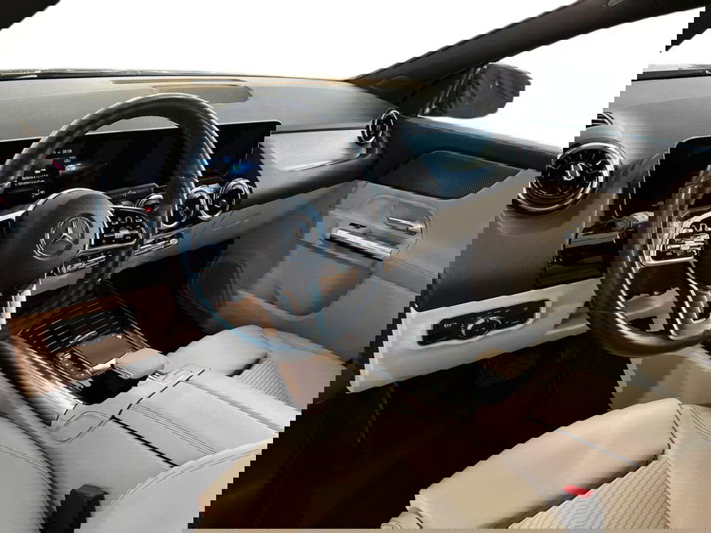 Mercedes-Benz GLA SUV usata a Bari (10)