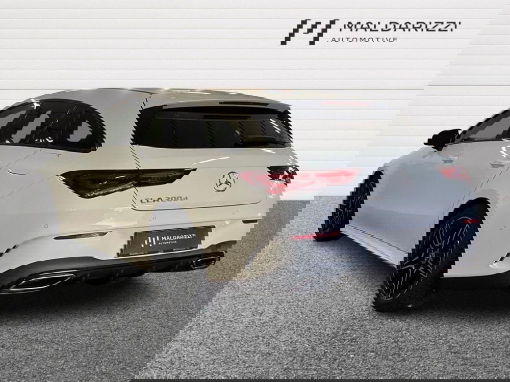 Mercedes-Benz CLA Shooting Brake usata a Bari (4)