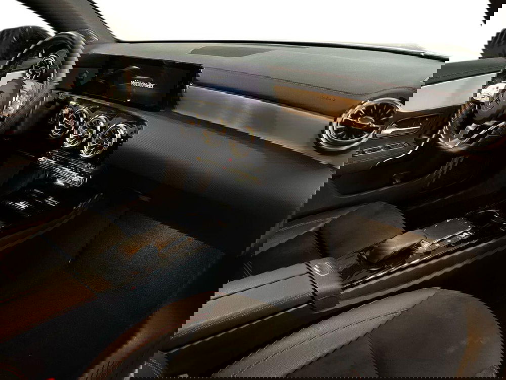 Mercedes-Benz CLA Shooting Brake usata a Bari (9)