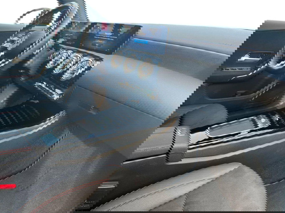 Mercedes-Benz Classe A usata a Bari (15)