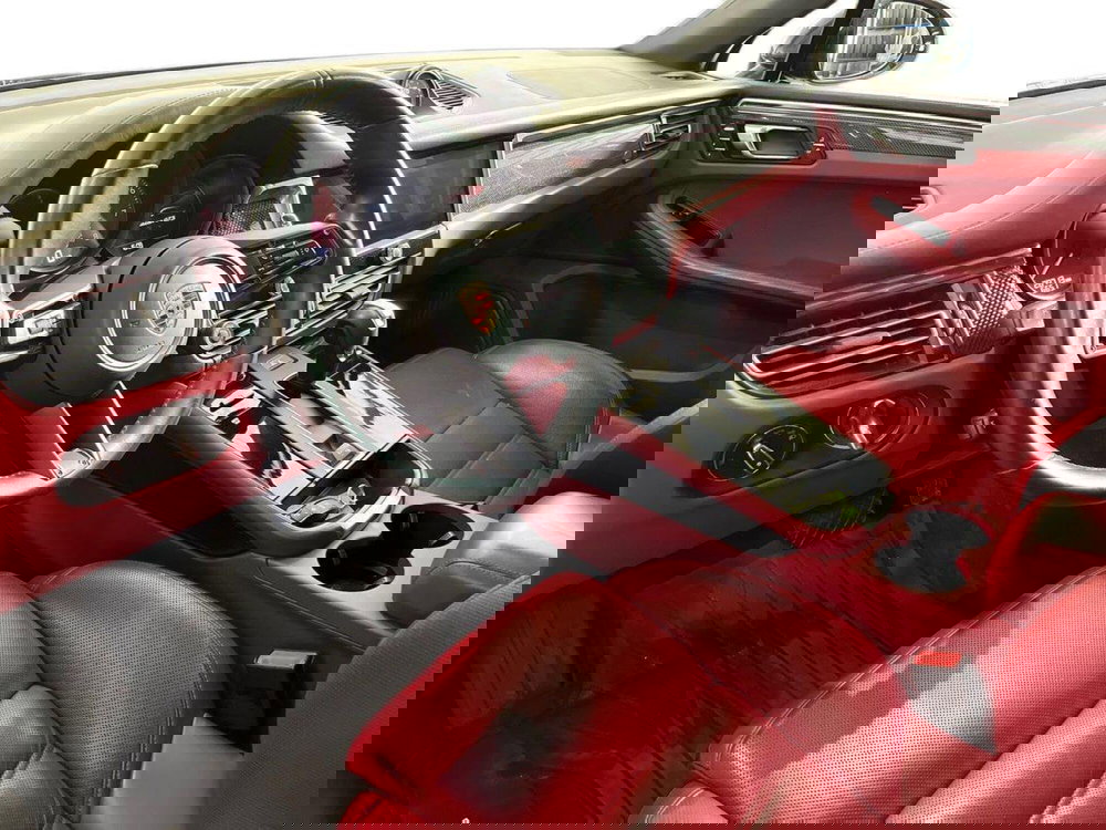 Porsche Macan usata a Bari (10)