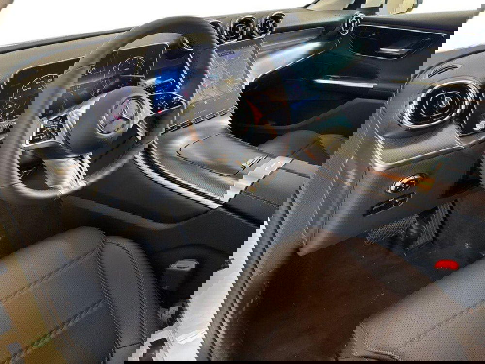 Mercedes-Benz GLC SUV nuova a Rimini (16)