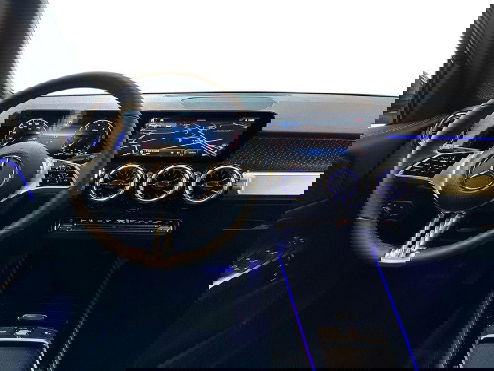 Mercedes-Benz GLB nuova a Rimini (11)