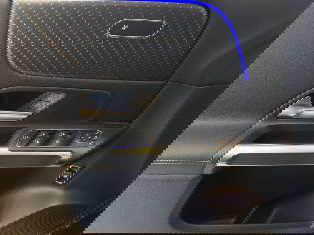 Mercedes-Benz GLB nuova a Rimini (17)