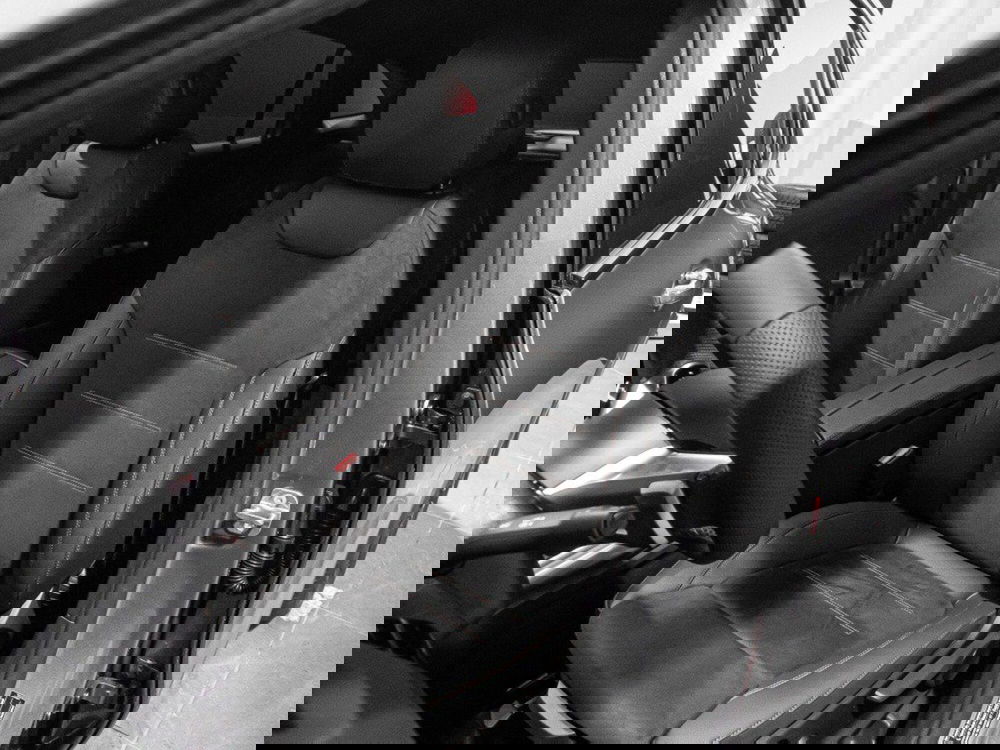 Mercedes-Benz GLA SUV nuova a Ancona (12)