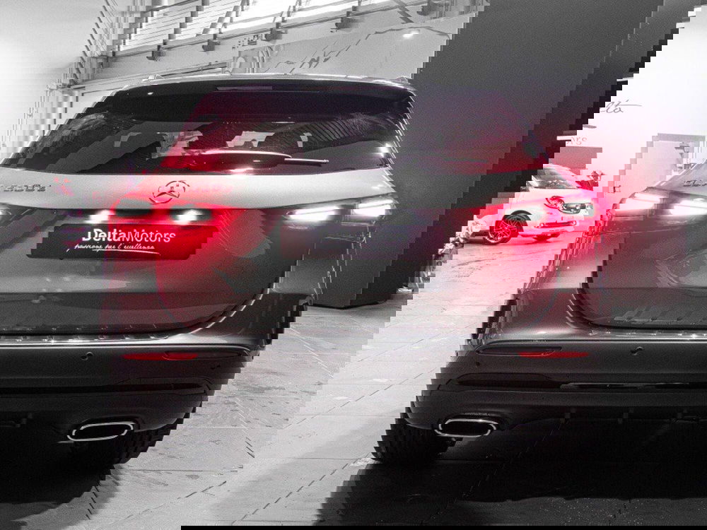 Mercedes-Benz GLA SUV nuova a Ancona (3)