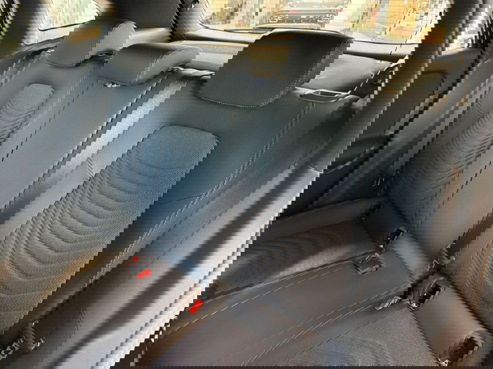 Mercedes-Benz GLA SUV nuova a Rimini (13)