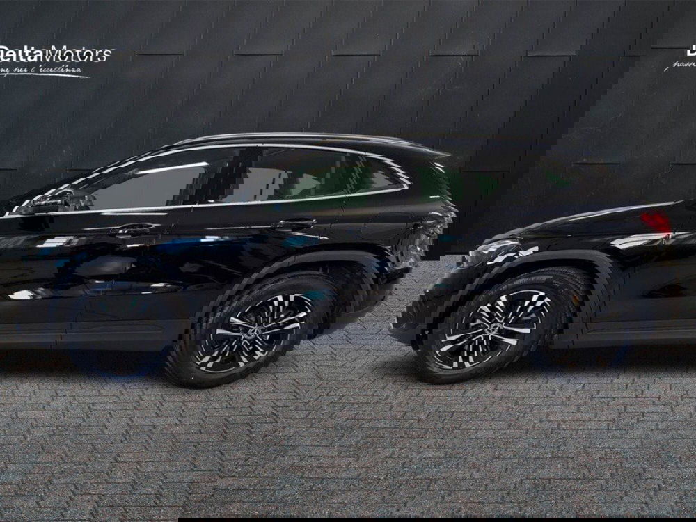 Mercedes-Benz GLA SUV nuova a Rimini (2)