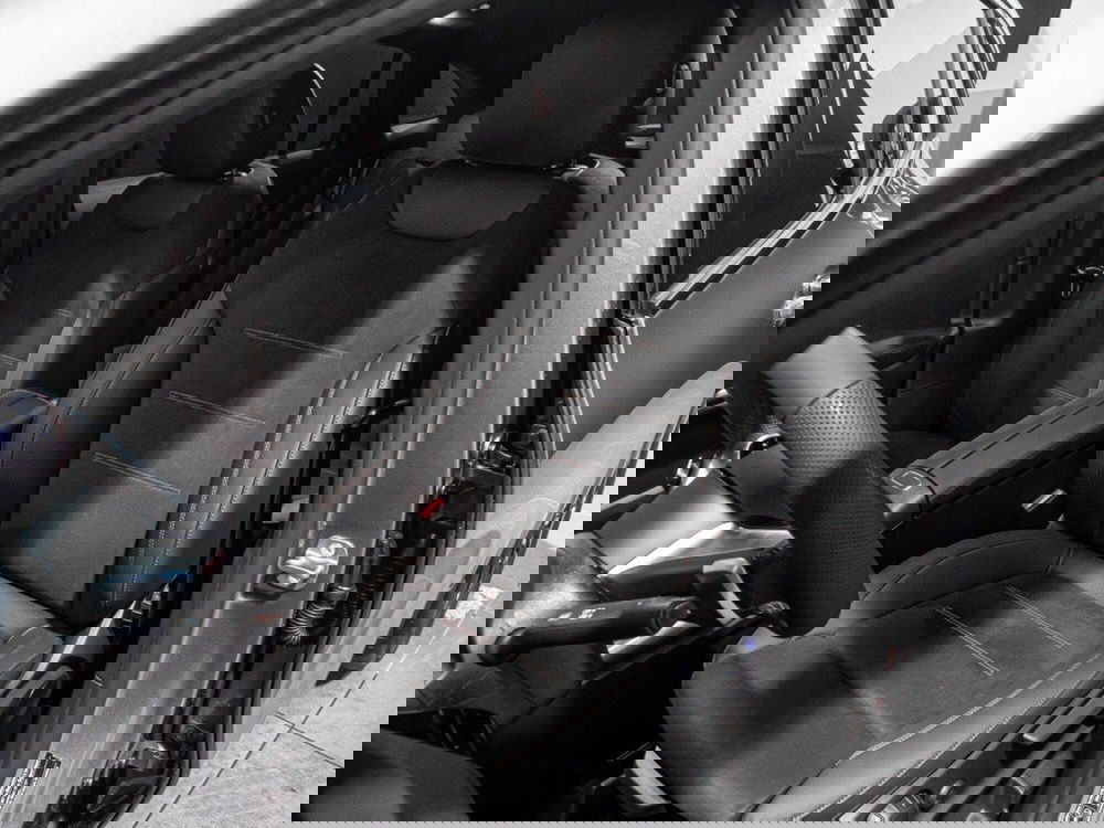 Mercedes-Benz GLA SUV nuova a Ancona (12)