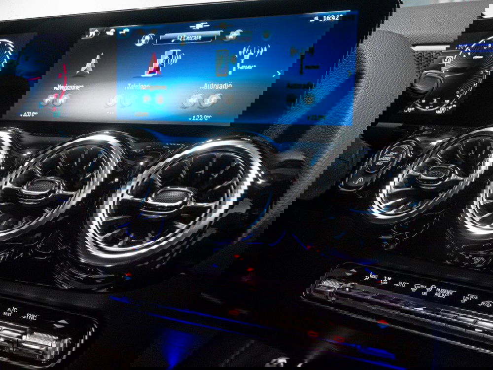 Mercedes-Benz GLA SUV nuova a Ancona (19)