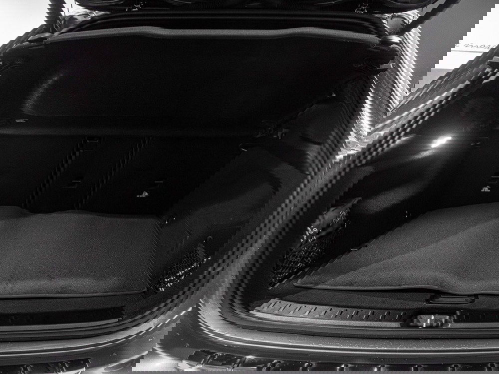 Mercedes-Benz GLA SUV nuova a Ancona (9)