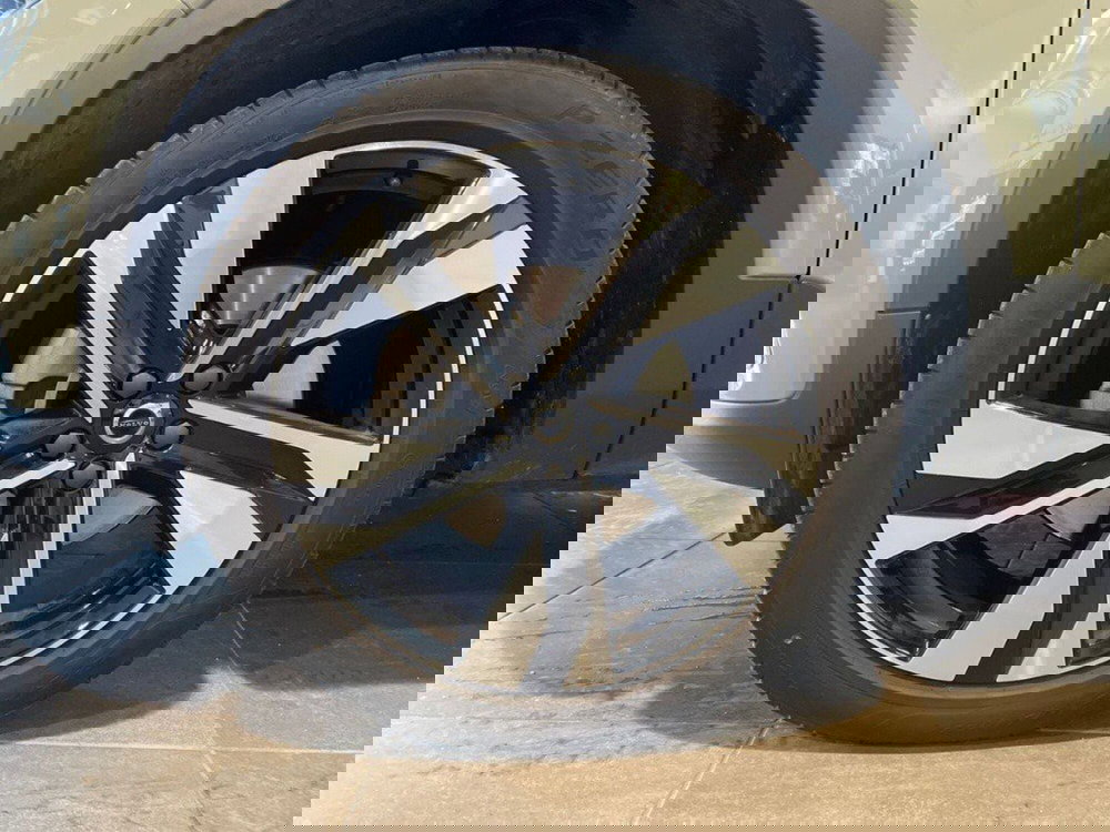 Volvo XC40 usata a Macerata (8)