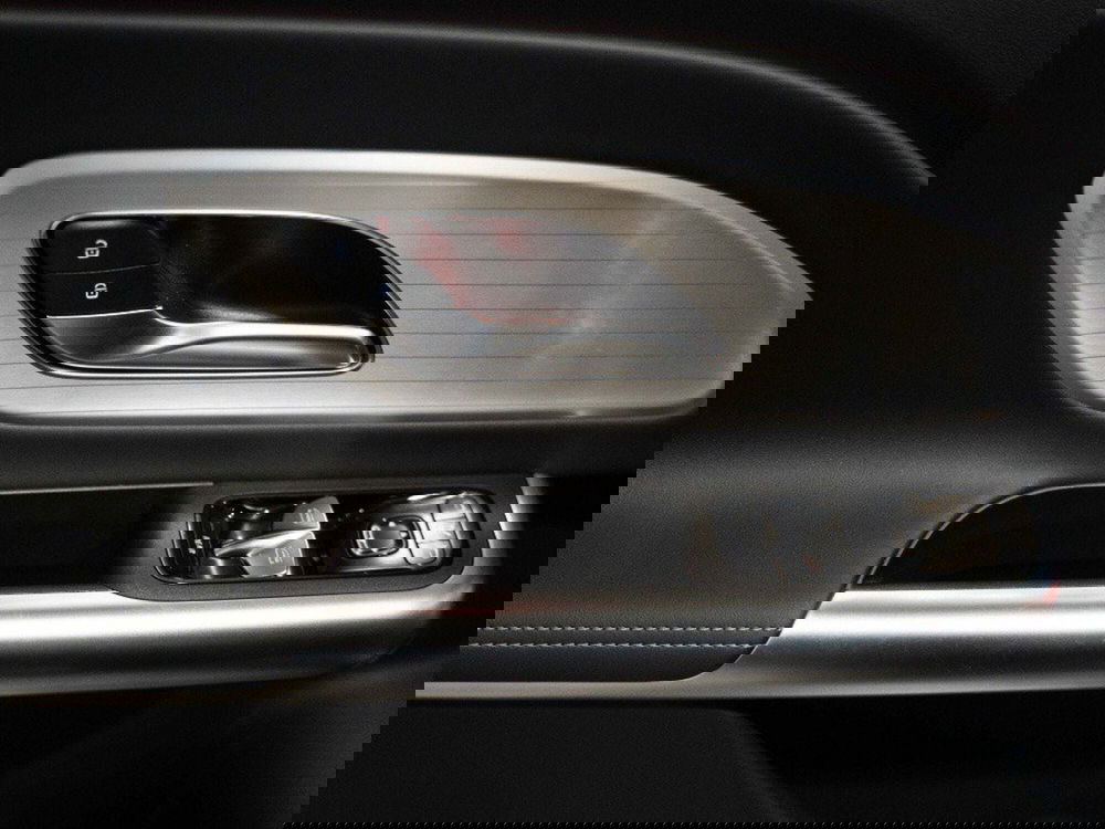 Mercedes-Benz GLB nuova a Ancona (12)