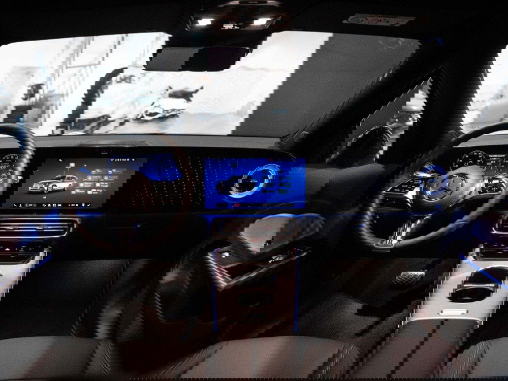 Mercedes-Benz GLB nuova a Ancona (17)