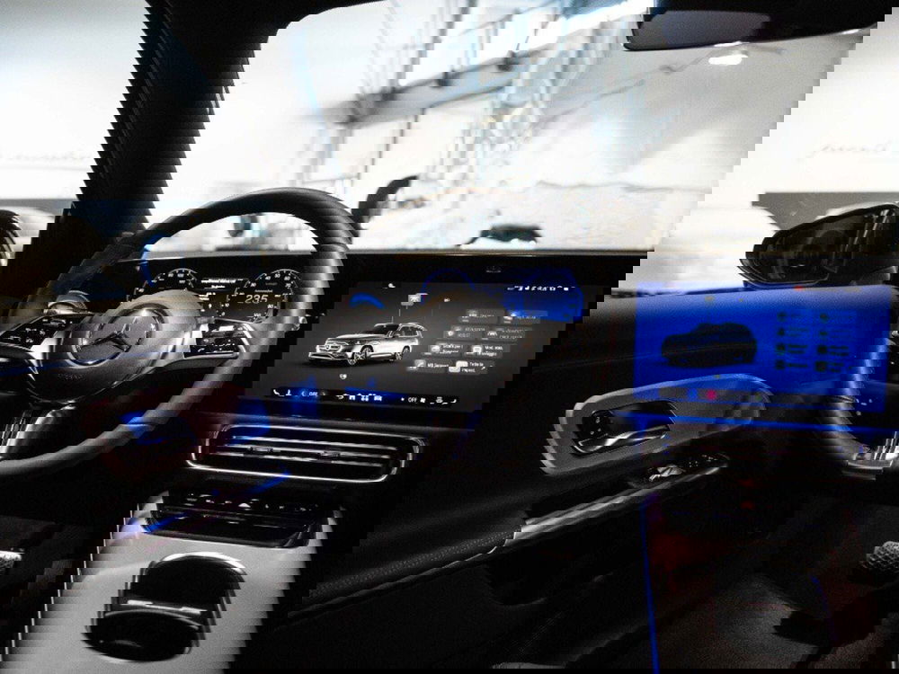 Mercedes-Benz GLB nuova a Ancona (18)