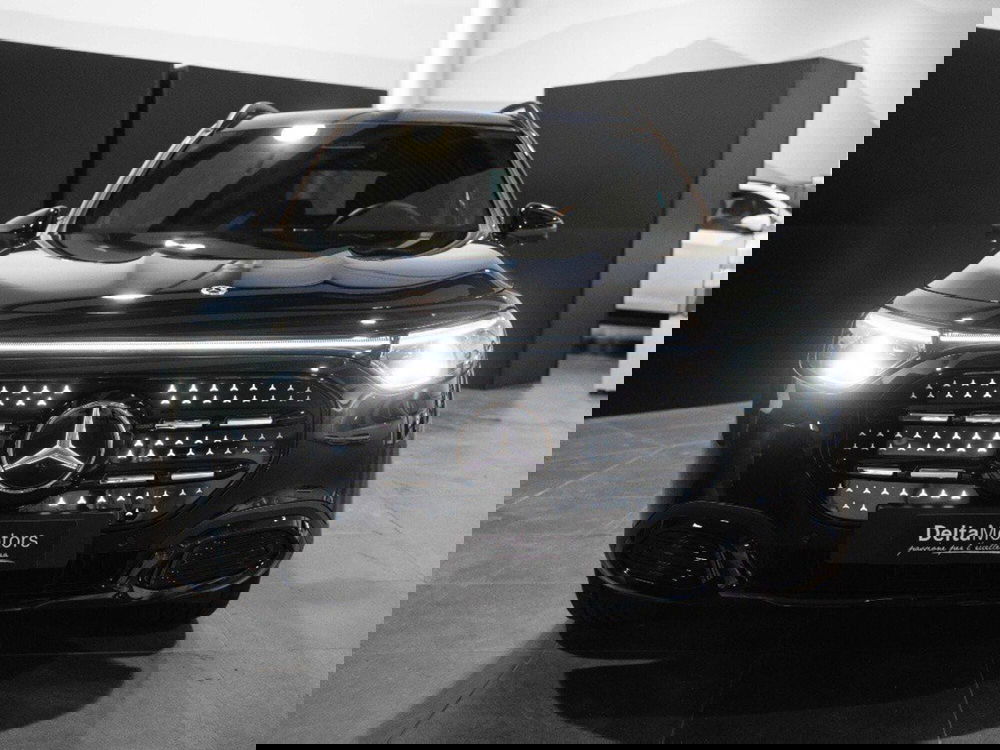 Mercedes-Benz GLB nuova a Ancona (5)