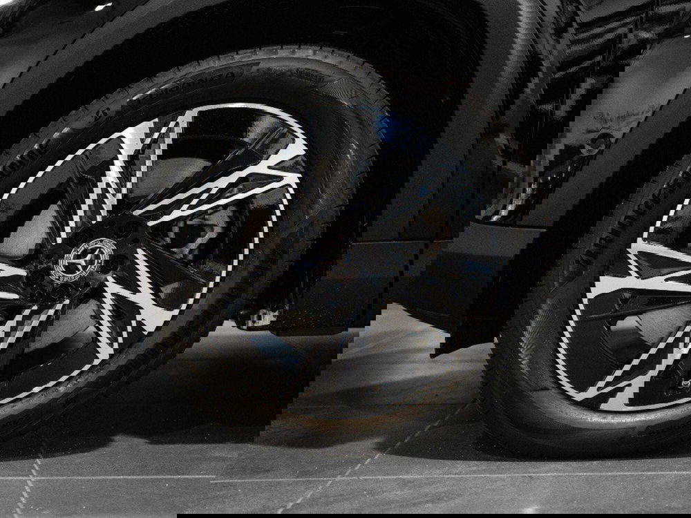 Mercedes-Benz GLB nuova a Ancona (7)