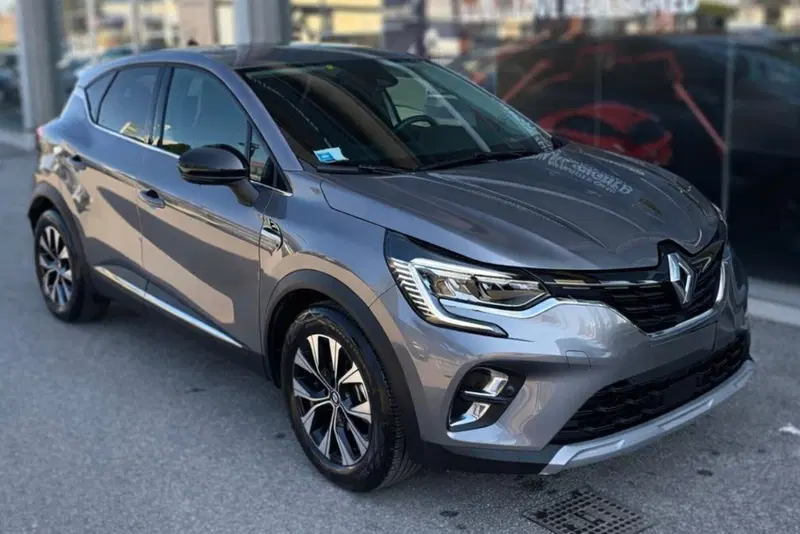 Renault Captur usata a Rimini (2)