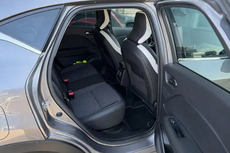 Renault Captur usata a Rimini (8)