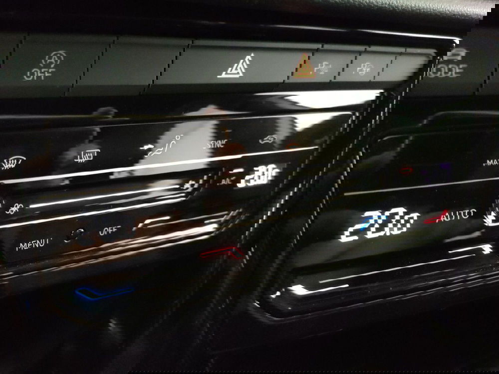 Volkswagen T-Roc usata a Napoli (15)