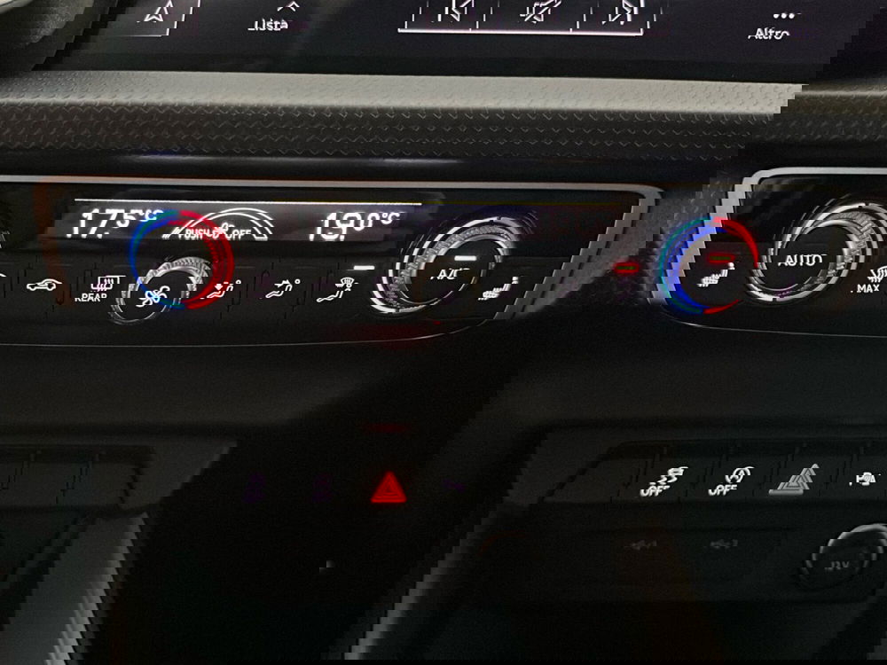 Audi A1 allstreet usata a Napoli (17)