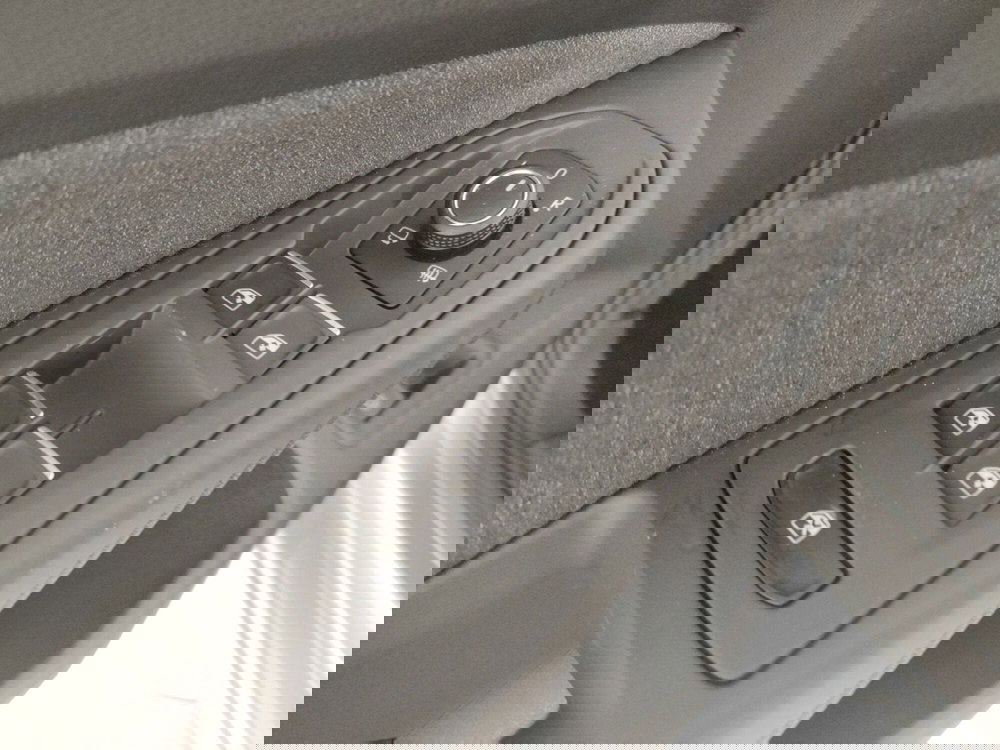 Volkswagen Golf usata a Napoli (11)