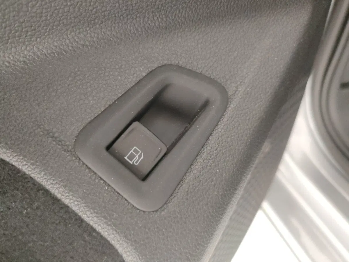 Volkswagen Golf usata a Napoli (12)