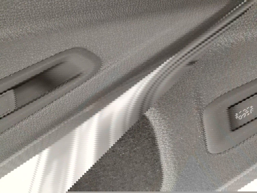 Volkswagen Golf usata a Napoli (12)