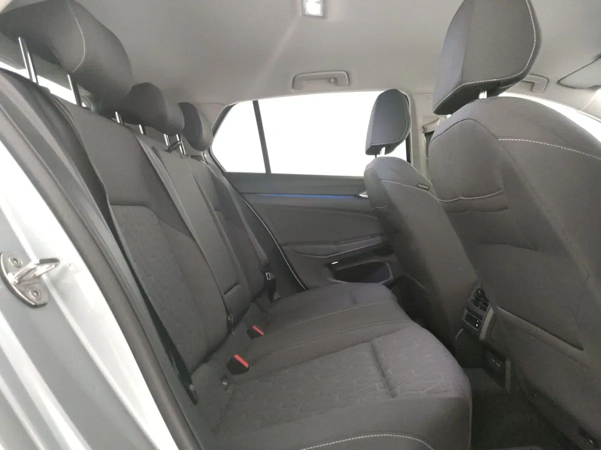 Volkswagen Golf usata a Napoli (9)