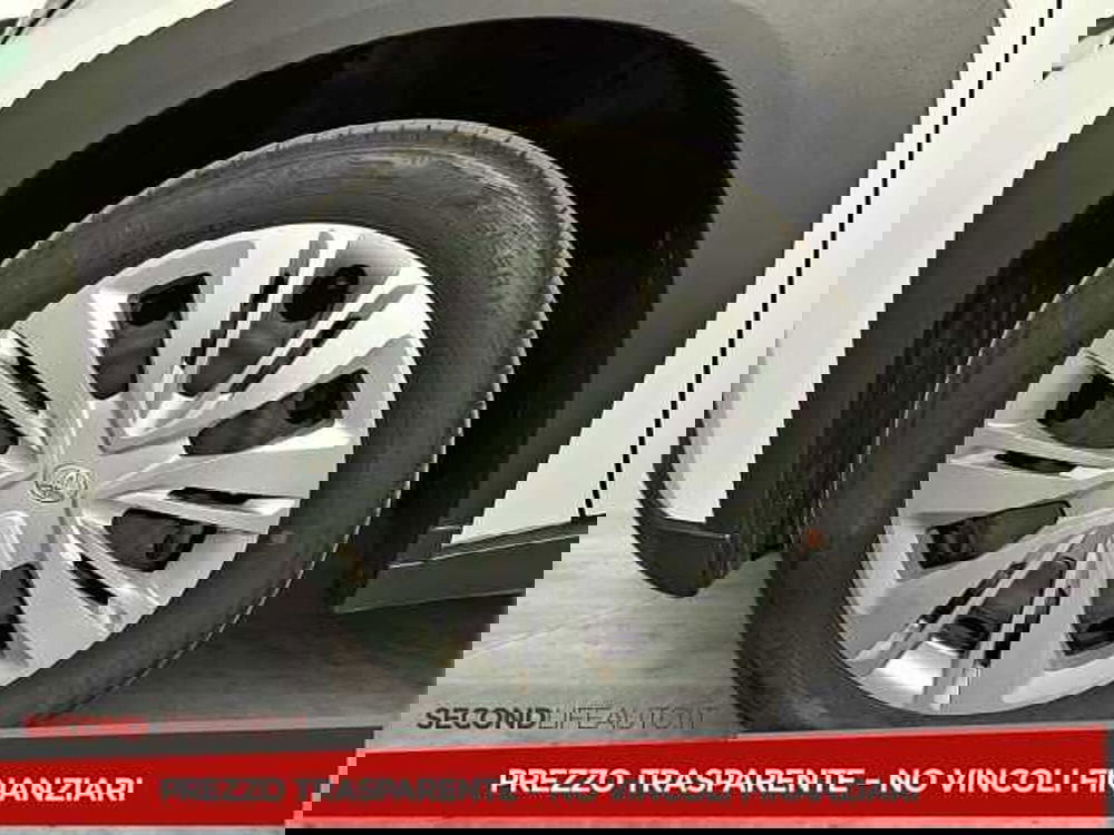 Toyota Aygo X usata a Chieti (7)