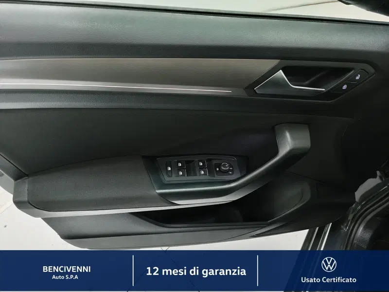 Volkswagen T-Roc usata a Catanzaro (13)