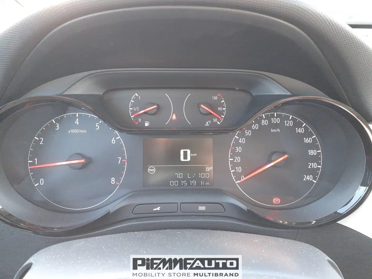 Opel Crossland usata a Piacenza (13)