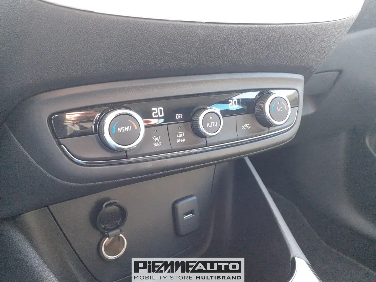 Opel Crossland usata a Piacenza (14)