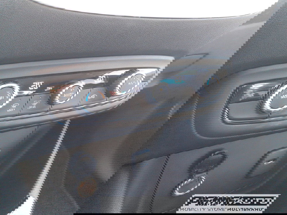 Opel Crossland usata a Piacenza (14)