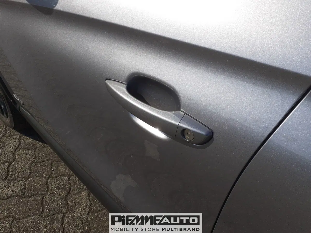 Opel Crossland usata a Piacenza (18)