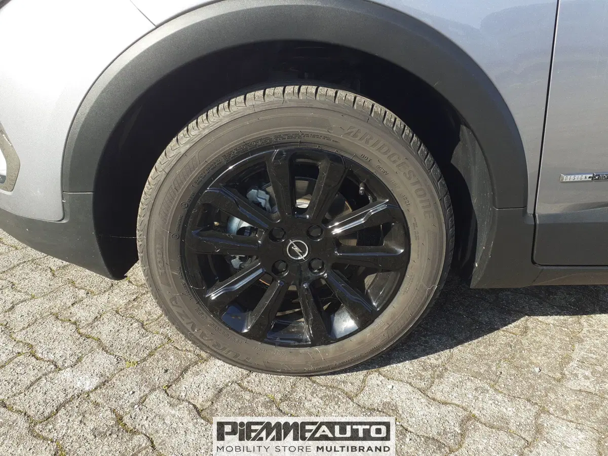 Opel Crossland usata a Piacenza (9)