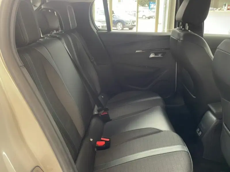 Peugeot 208 usata a Foggia (13)
