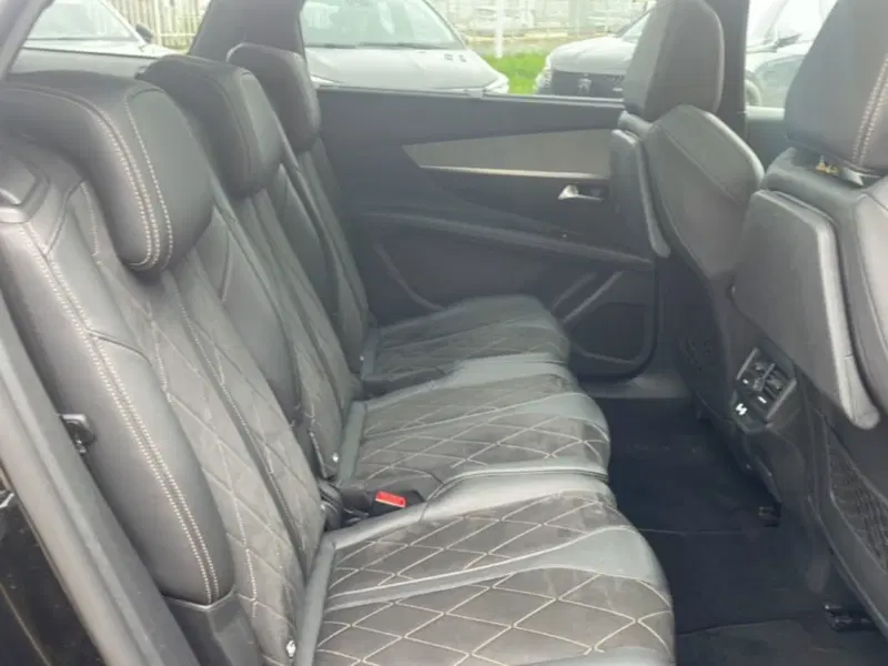Peugeot 5008 usata a Foggia (13)
