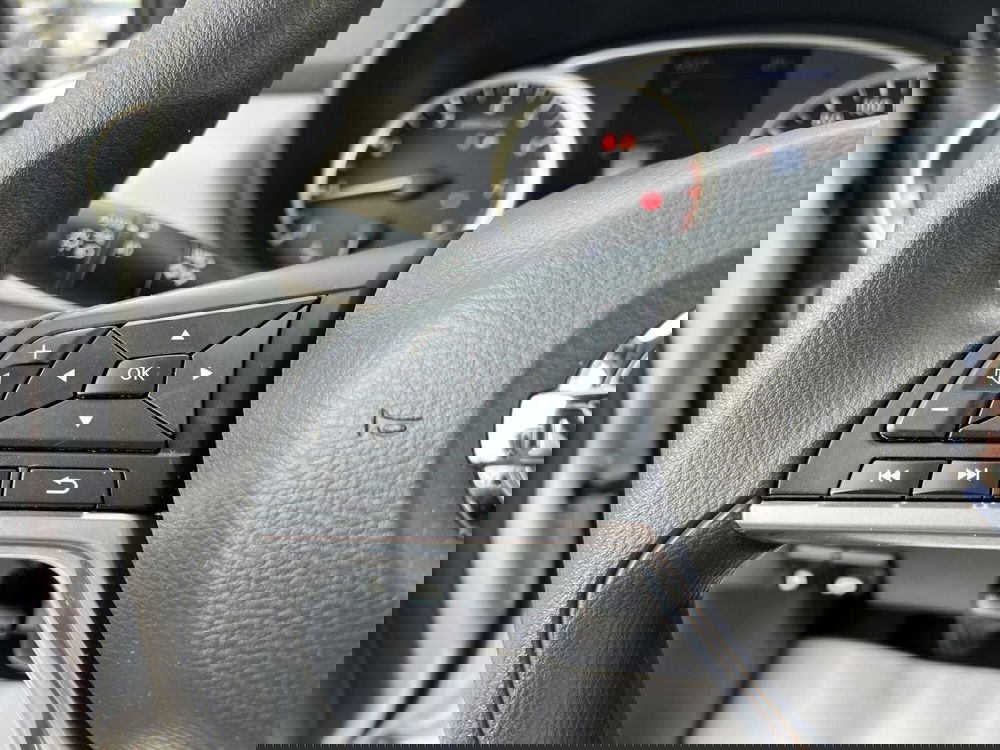 Nissan Micra usata a Chieti (16)