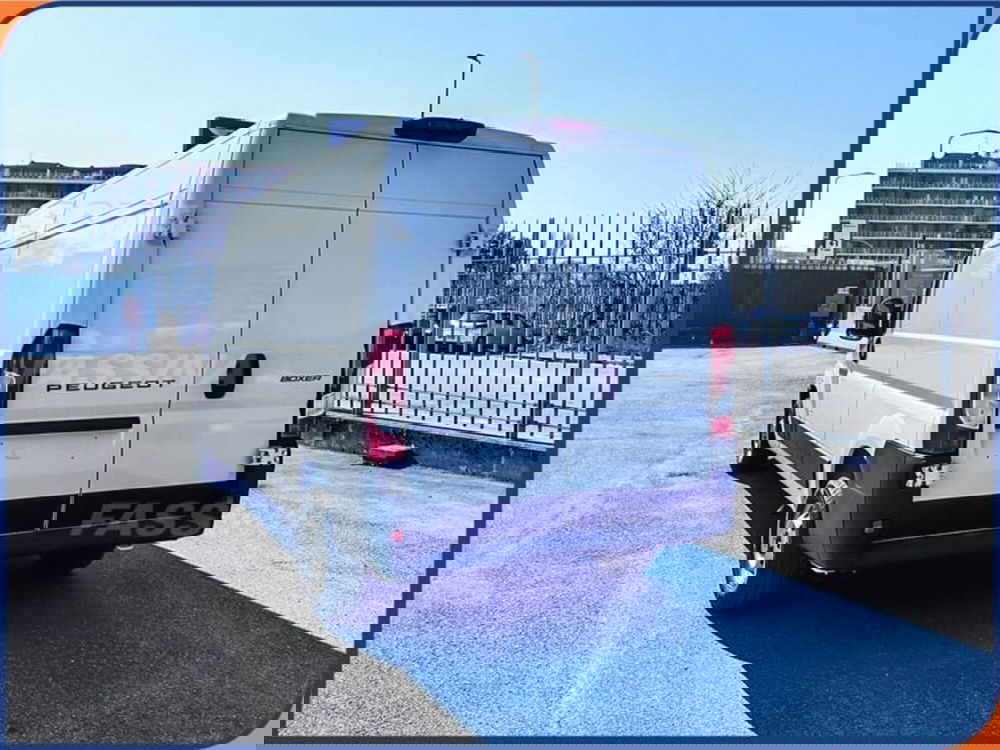 Peugeot Boxer nuova a Milano (4)