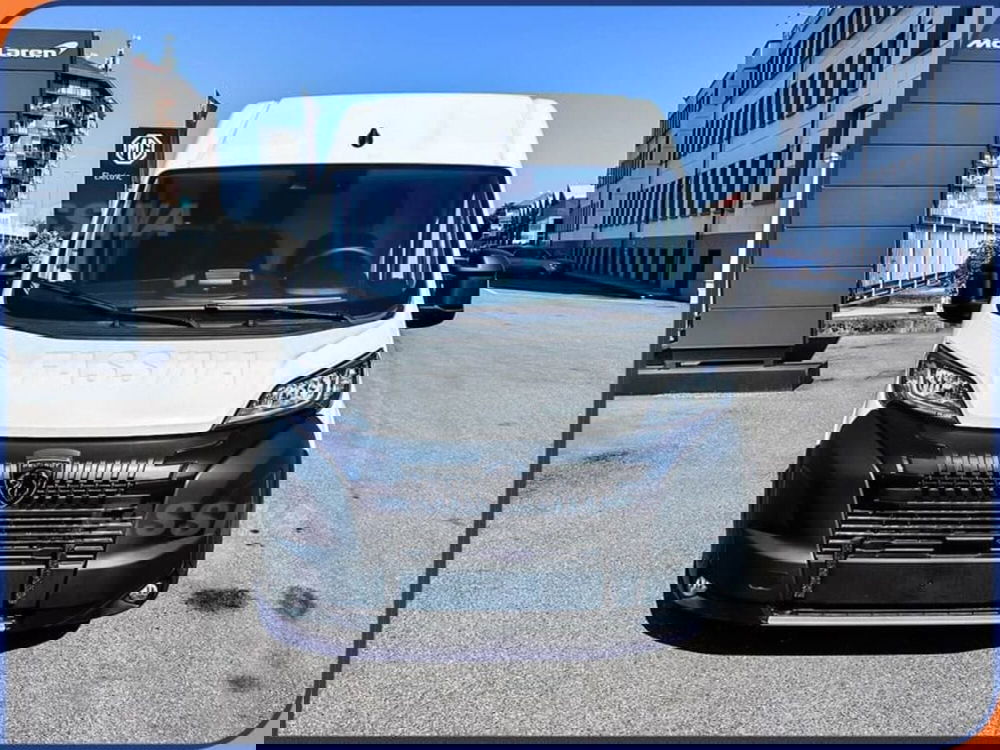 Peugeot Boxer nuova a Milano (2)