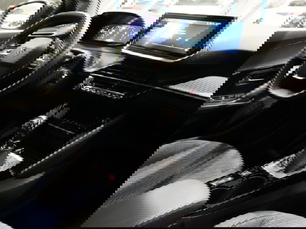 Peugeot 2008 usata a Milano (7)