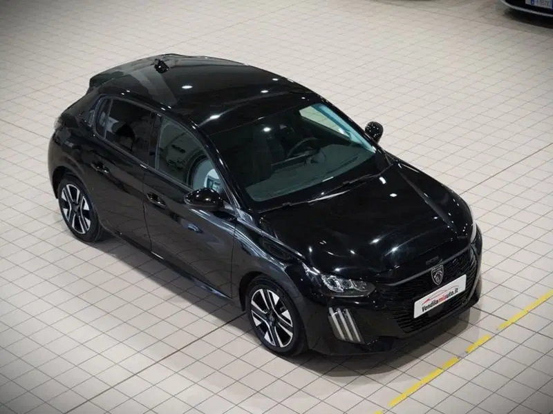 Peugeot 208 usata a Milano (10)