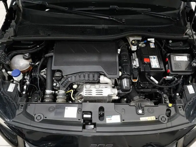Peugeot 208 usata a Milano (13)