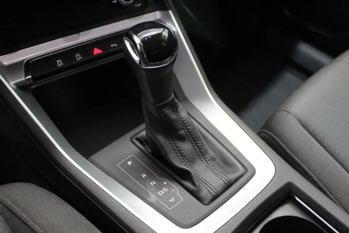 Audi Q3 usata a Bari (11)