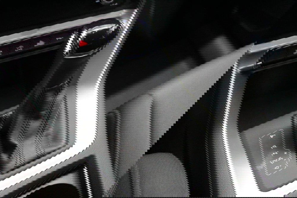 Audi Q3 usata a Bari (11)