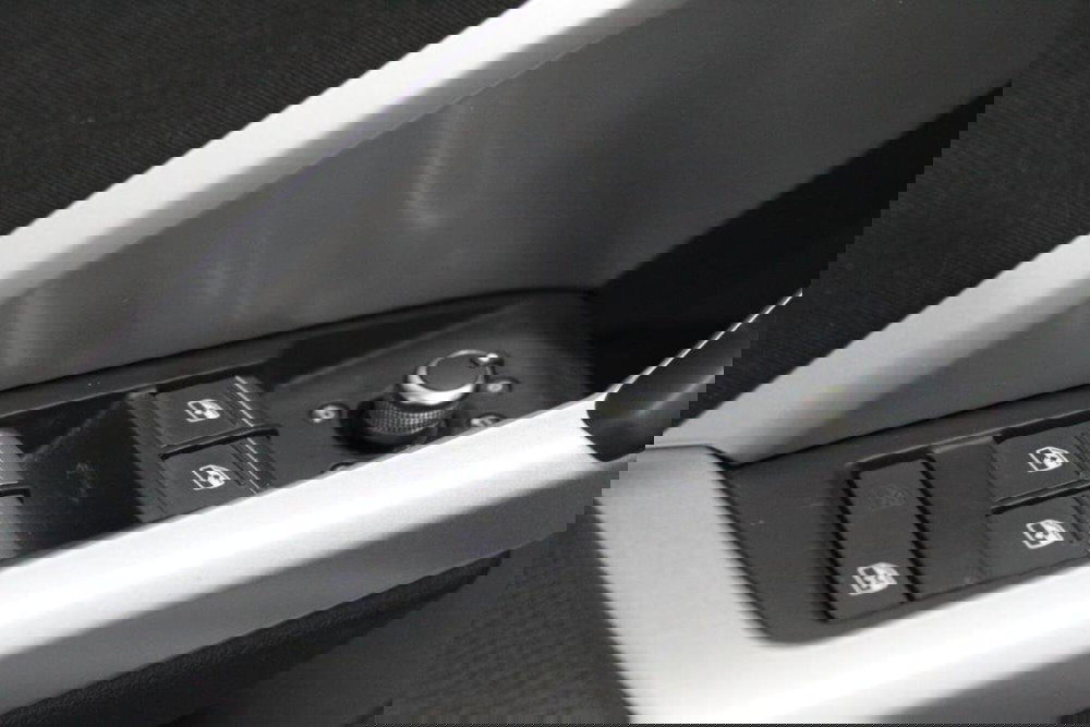 Audi Q3 usata a Bari (16)