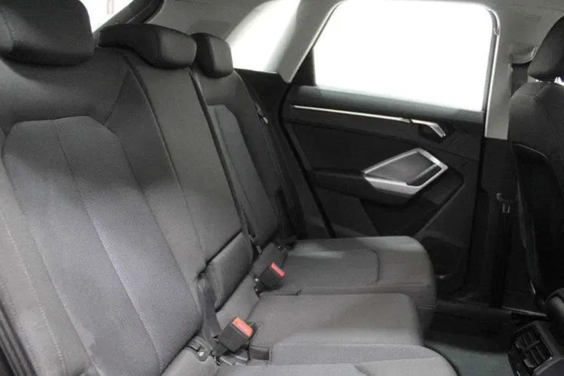 Audi Q3 usata a Bari (17)