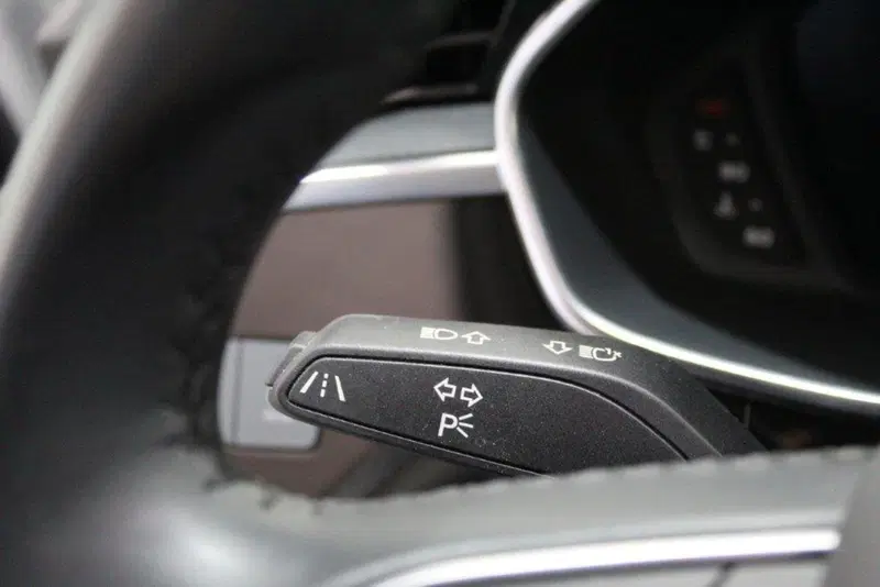 Audi Q3 usata a Bari (18)