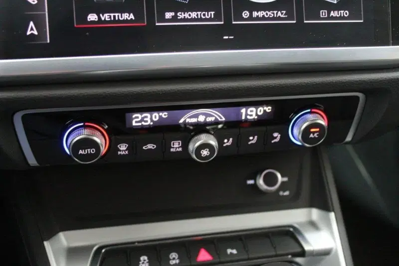 Audi Q3 usata a Bari (8)